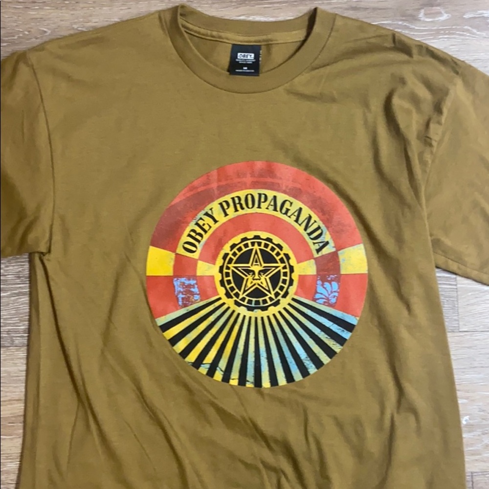 OBEY PROPAGANDA Tee New Supreme Palace Streetwear